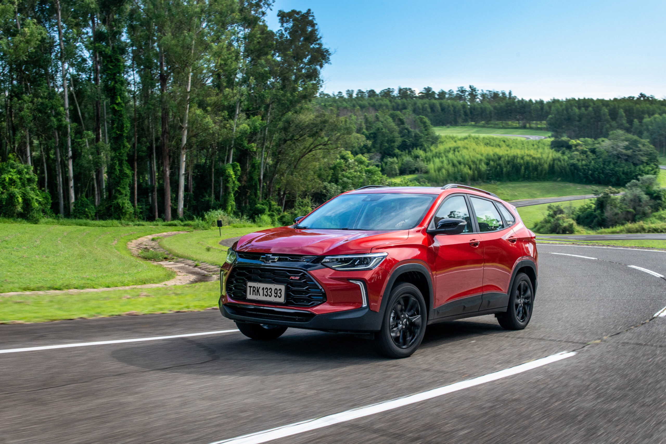 La nueva Chevrolet Tracker Turbo RS se uno a modelos como el Onix, el Chevrolet Montana o Captiva; que ya cuentan con versiones RS en el portafolio de la marca en Colombia