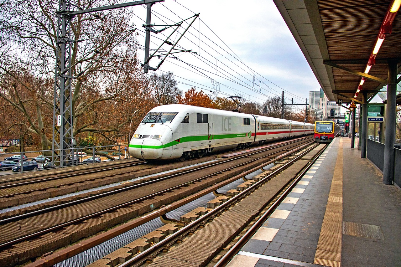 Una posibilidad de mediano plazo se abre para construir una línea para un tren de alta velocidad entre Medellín y Bogotá.