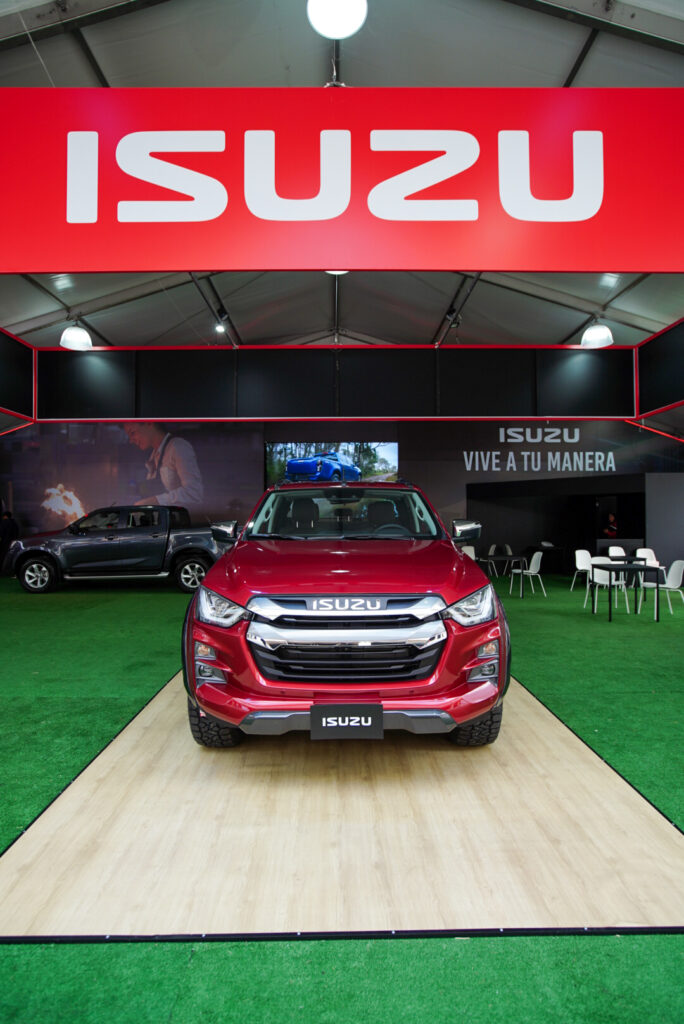Isuzu abrirá sus primeras vitrinas independientes en Colombia a partir de Febrero de 2024.