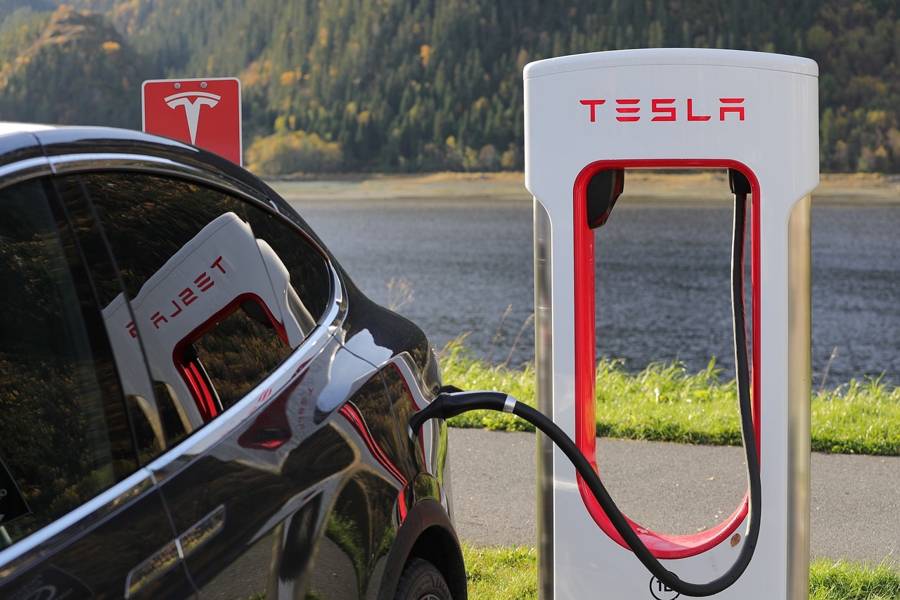 La apertura de Tesla en Colombia está a pocos meses, ya la firma automotriz busca su gerente general para el país, quien liderará la estrategia de lanzamiento y penetración del mercado