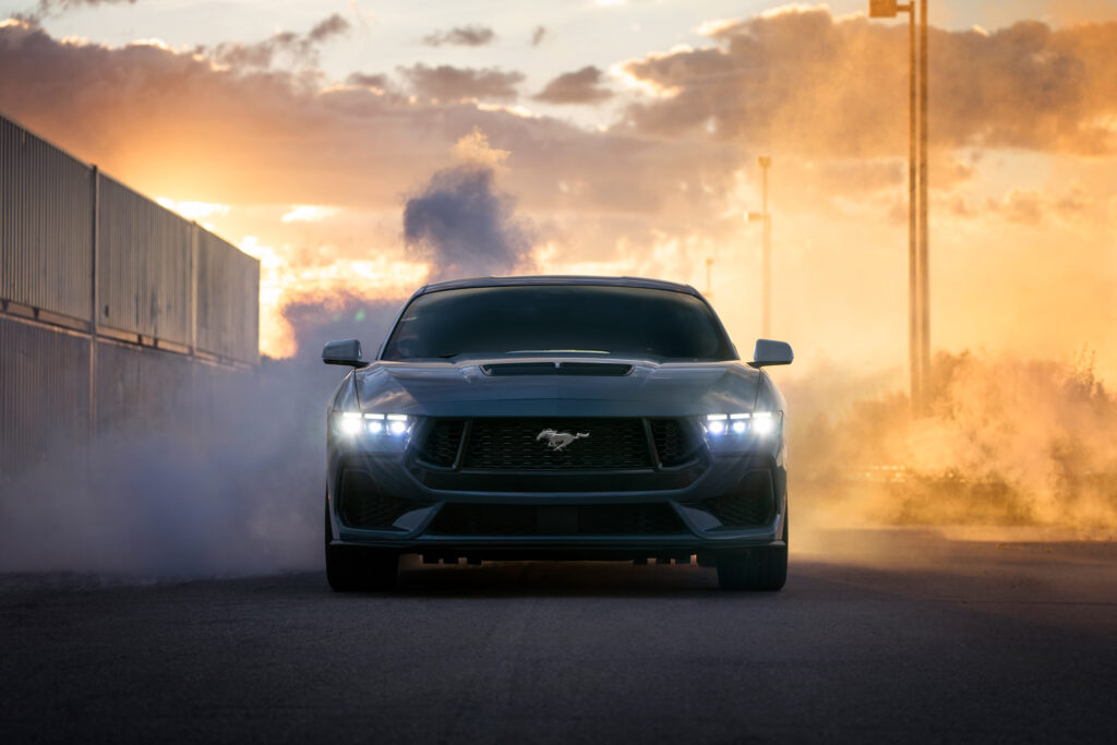 El Ford Mustang cumple 60 años y a Colombia llega su séptima generación con un modelo que ofrece una potencia superior a los 480 caballos y más de 500 Newton Metro de Torque.