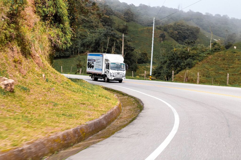 Foton también cuenta en su portafolio con camiones y vehículos utilitarios tipo pick up impulsados por energía eléctrica.