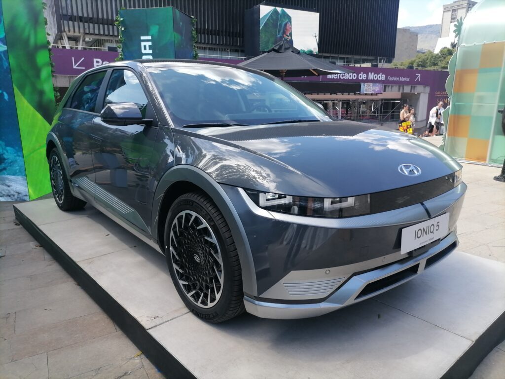 El Ioniq 5 eléctrico es uno de los modelos bandera de la marca y que Hyundai Colombia ya tiene en su portafolio.