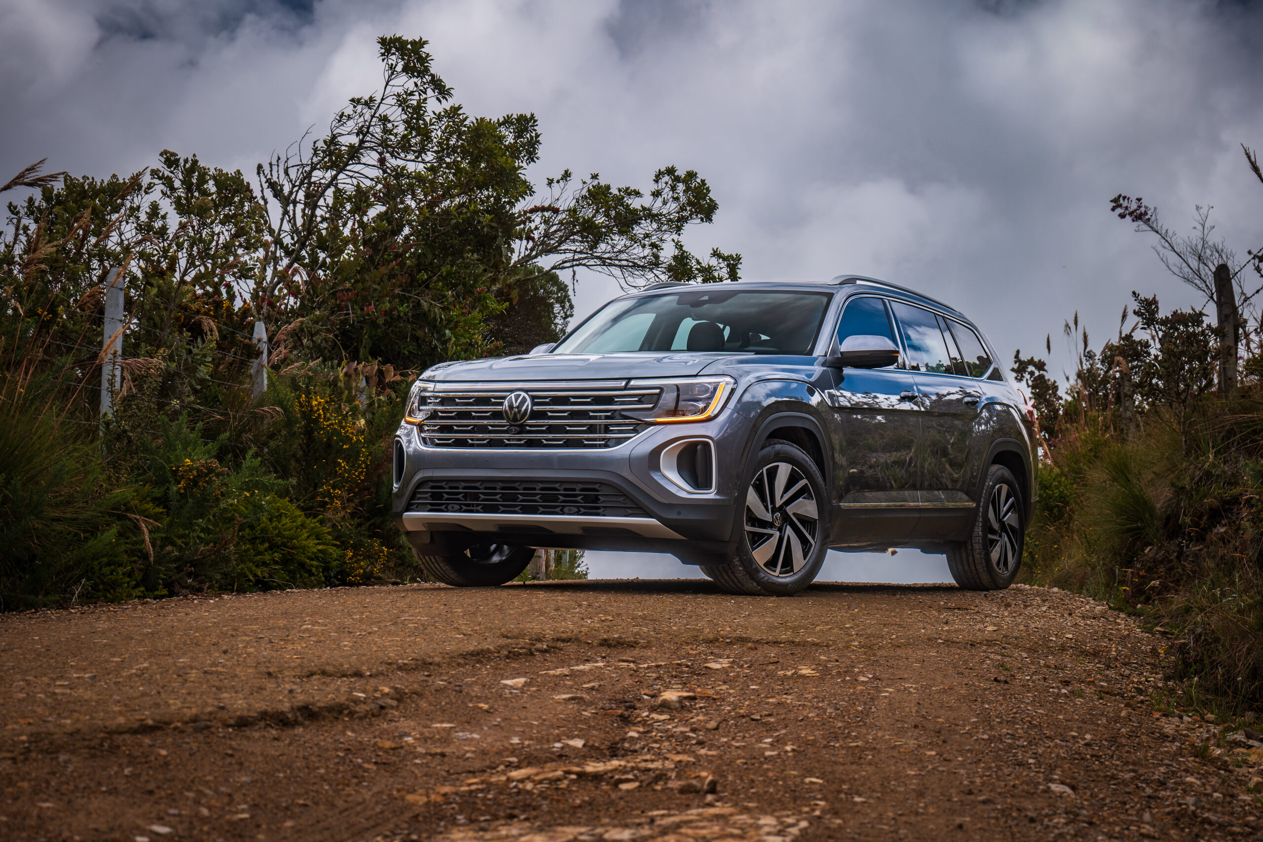Con lanzamientos como la Volkswagen Teramont en 2024, la marca se consolidó y creció en el mercado automotor colombiano